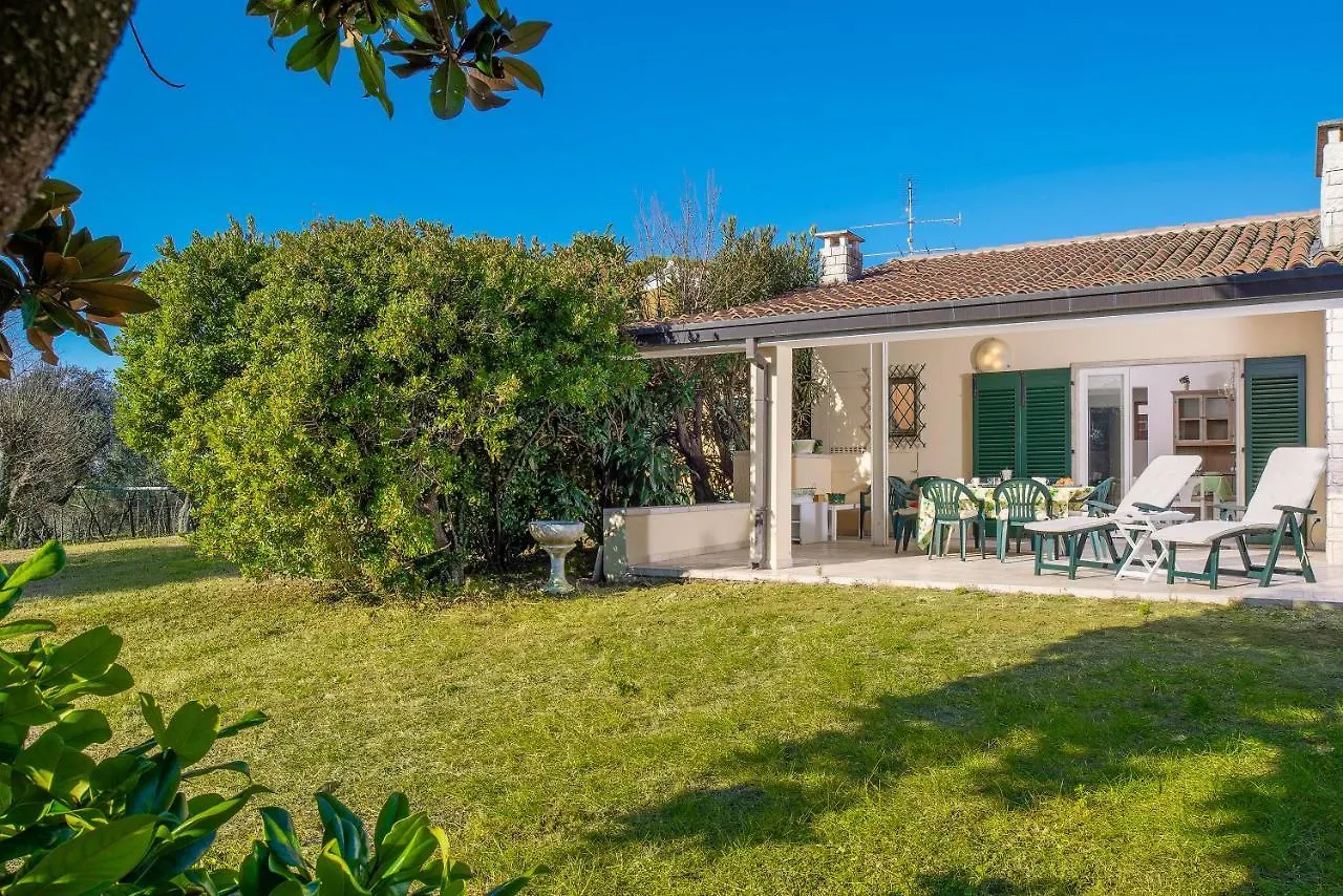 Villa Ca Lina Bardolino 0*,